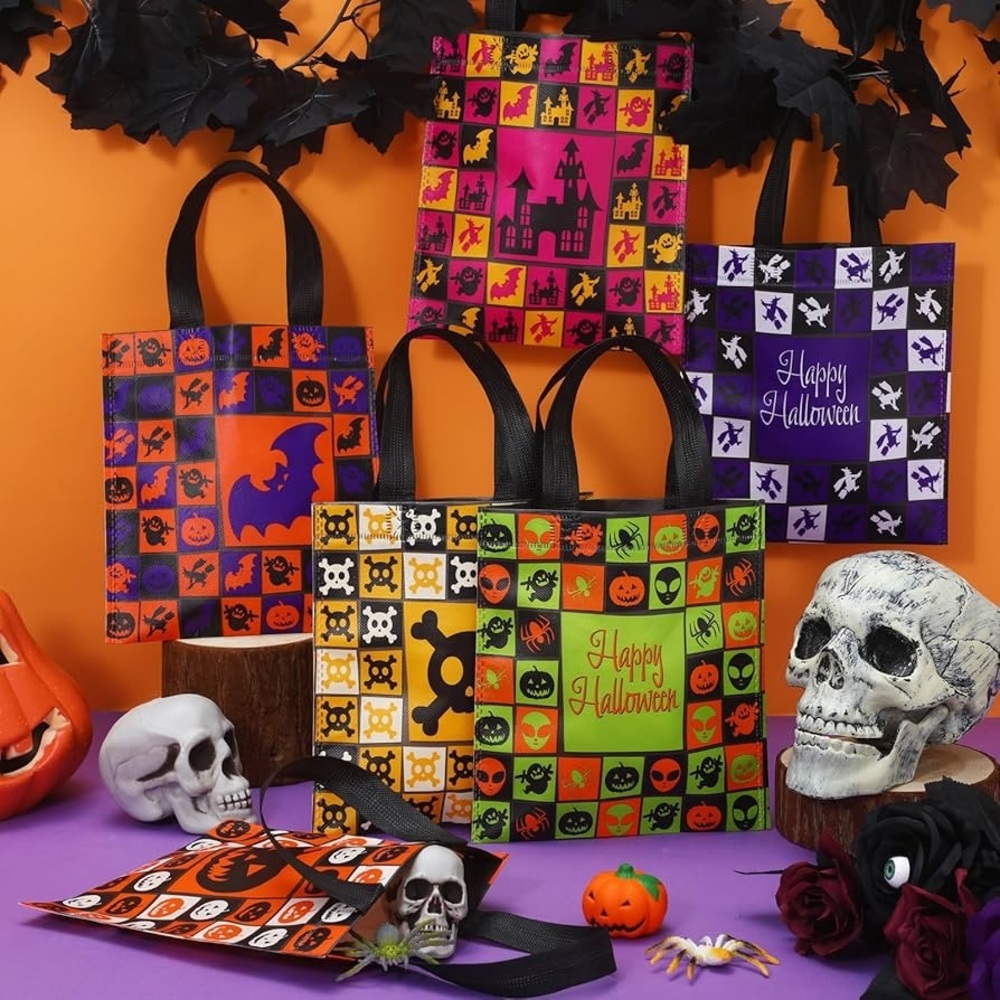 30pc Halloween Tote Set - Picture 4 of 6